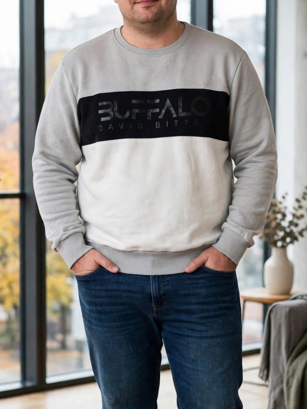 Buffalo David Bitton Sweatshirt XL Mens Grey White Colorblock Logo Crewneck